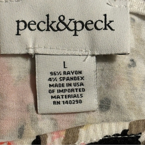 PECK & PECK WHITE AND PINK TOP - Picture 2 of 4